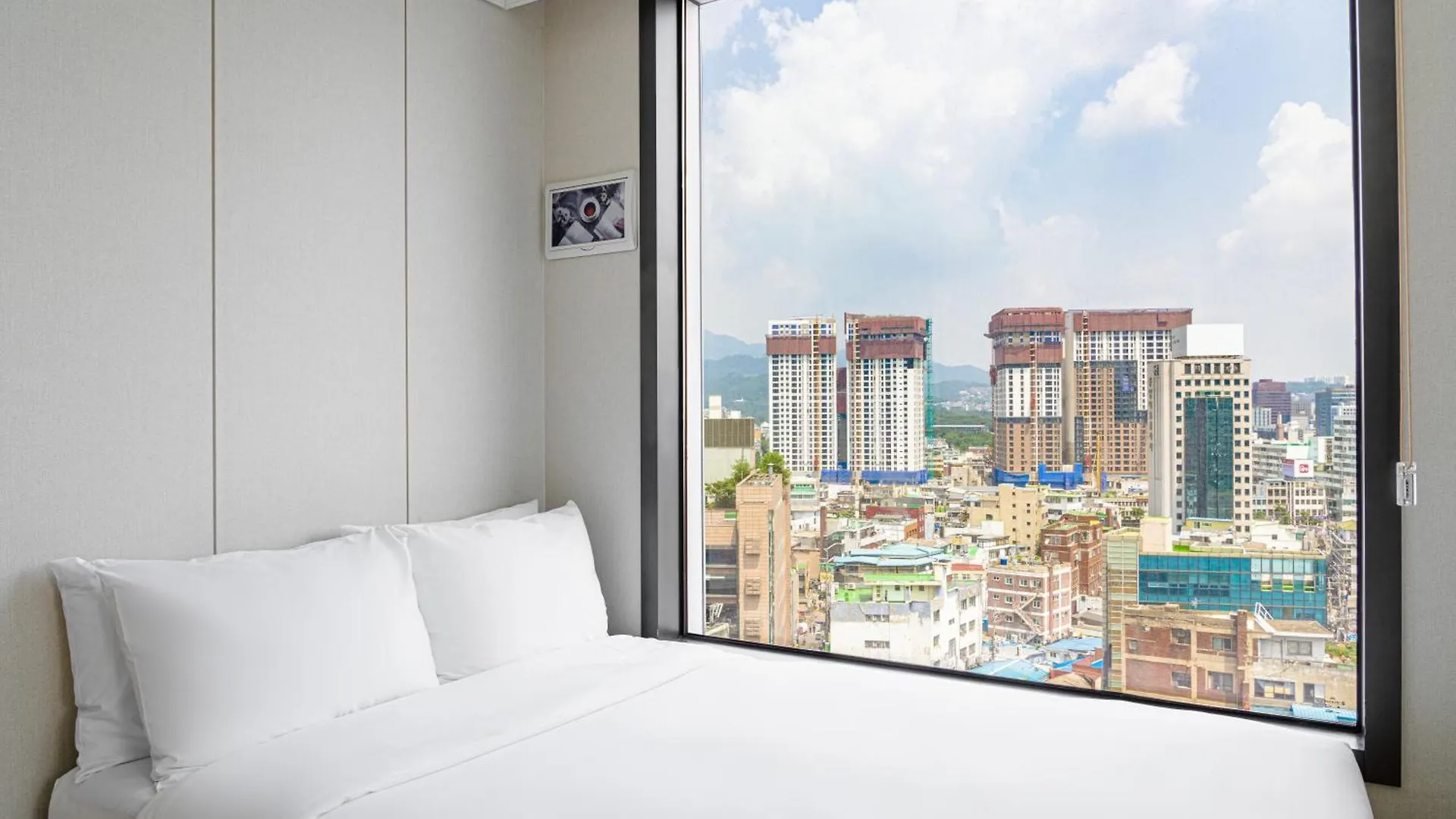 Urbanstay Myeongdong Seoul Apartment