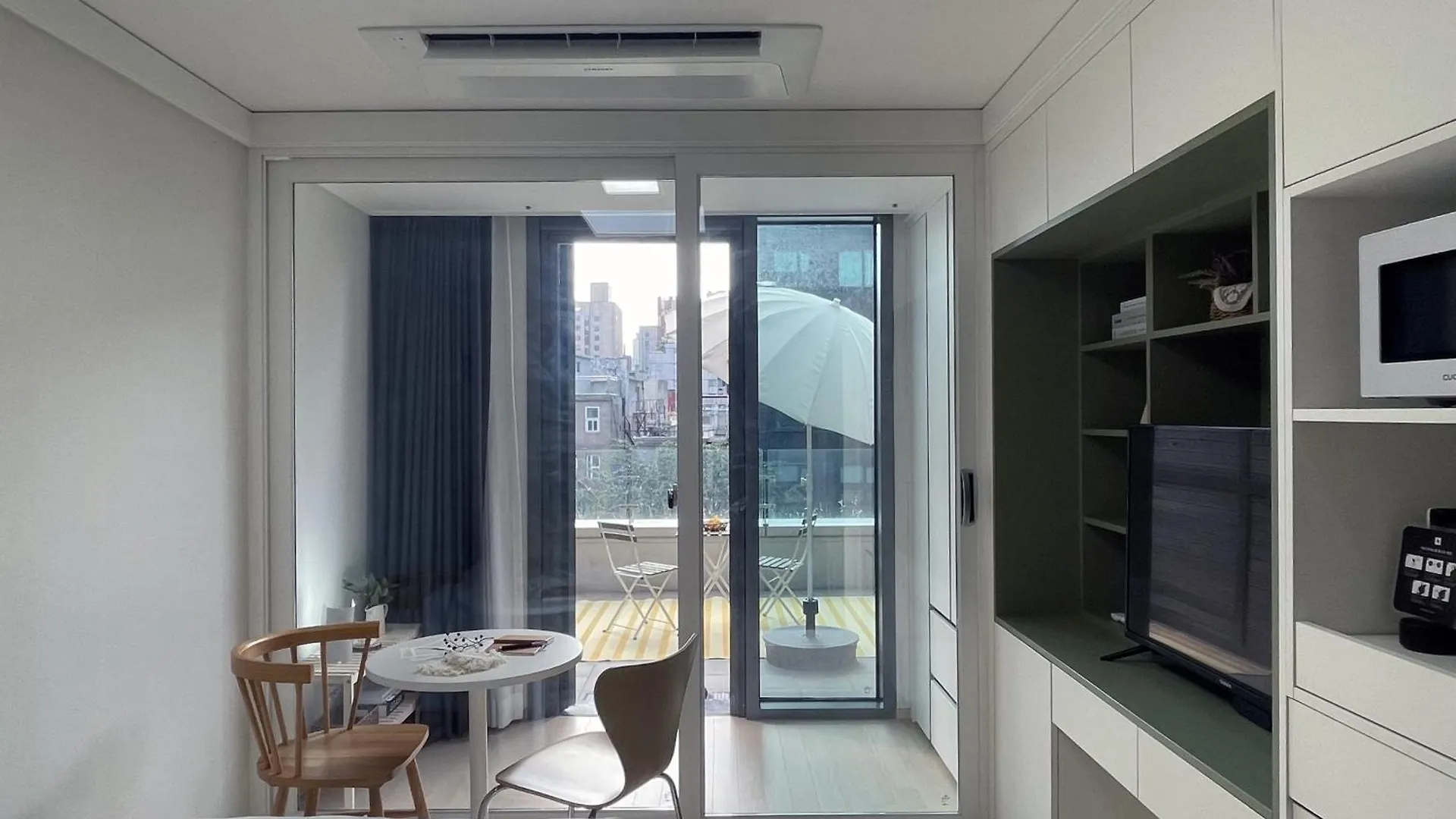 Urbanstay Myeongdong Seoul Apartment