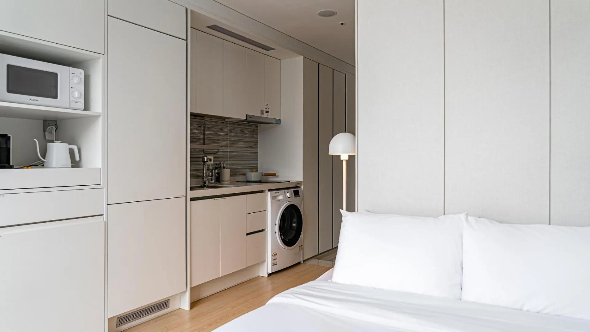Apartment Urbanstay Myeongdong Seoul