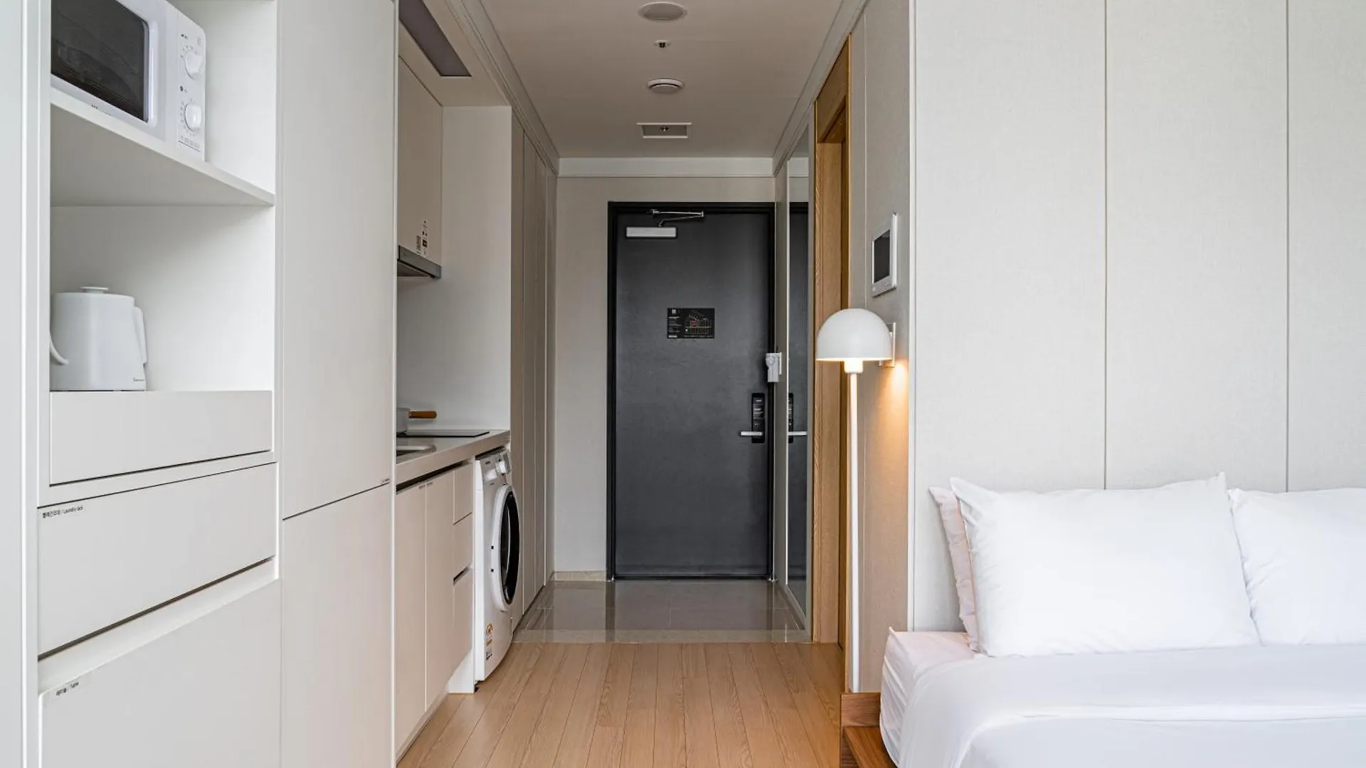Apartment Urbanstay Myeongdong Seoul