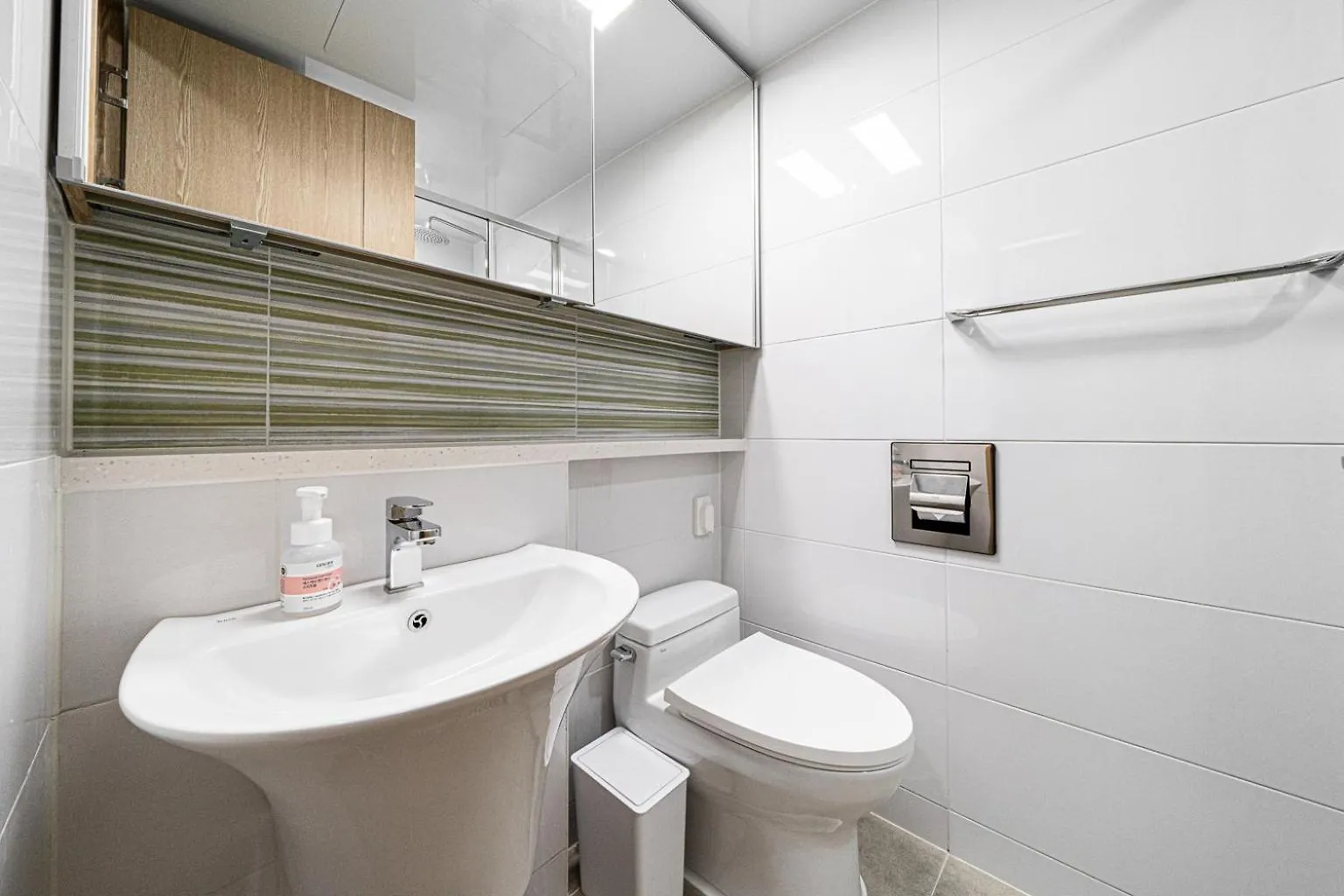 Urbanstay Myeongdong Seoul 0*,  South Korea